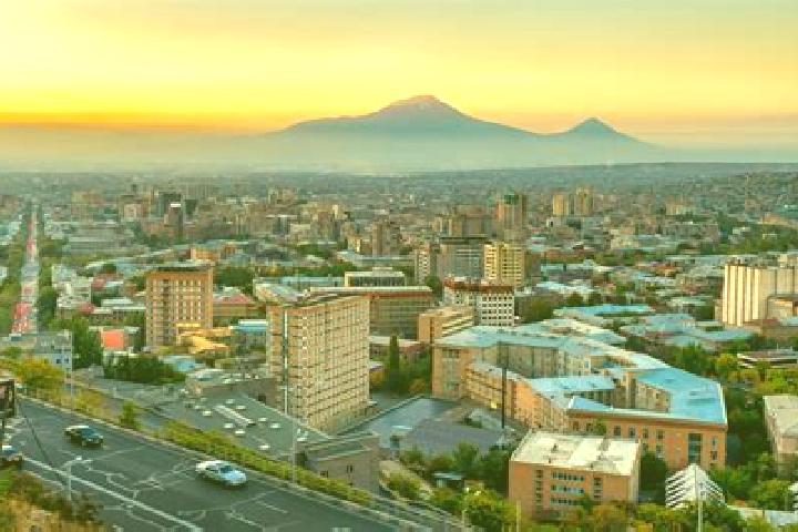 Ava, 20 — Escort in Monteavan, Armenia