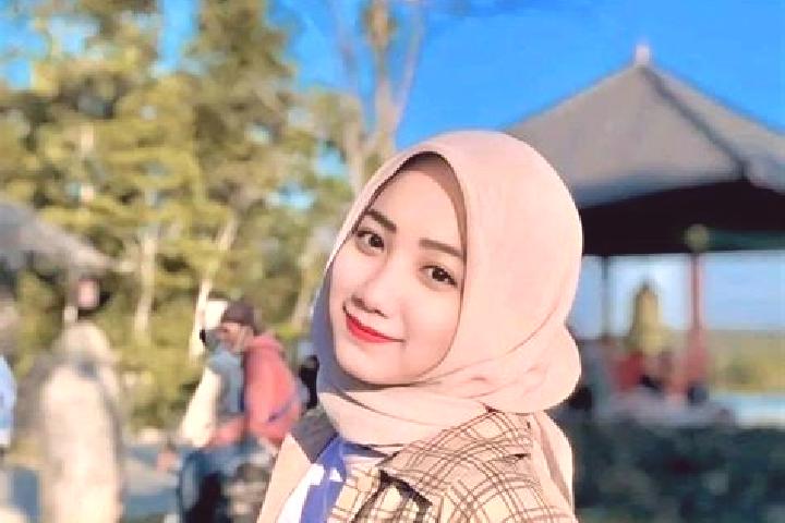 Ava, 20 — Escort in Saripin, Indonesia