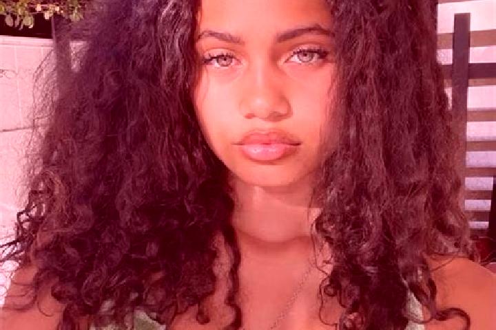 Ava, 21, a black green-eyed mixed companion based in Ruciane-Nida. Offering Fetish, Striptease, Duos, OWO. Available for incall and outcall, day and evening ...