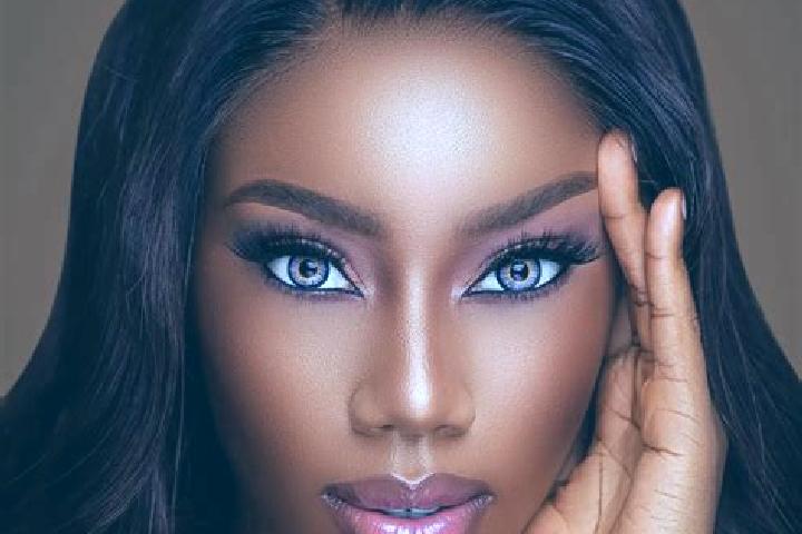 Ava, 21, a chestnut blue-eyed ebony companion based in Dazhangzhuang. Offering Erotic Massage, Massage, Duos, Travel Companion. Available for incall and outc...