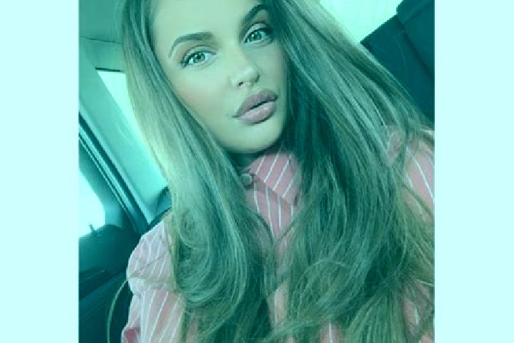 Ava, 21 — Escort in Anina, Romania
