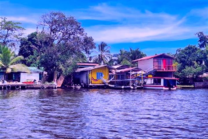 Ava, 21 — Escort in El Tortuguero, Nicaragua