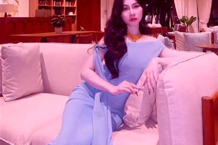 Ava, 21 — Escort in Liye, China
