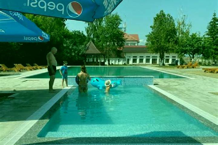 Ava, 21 — Escort in Ocna Sibiului, Romania