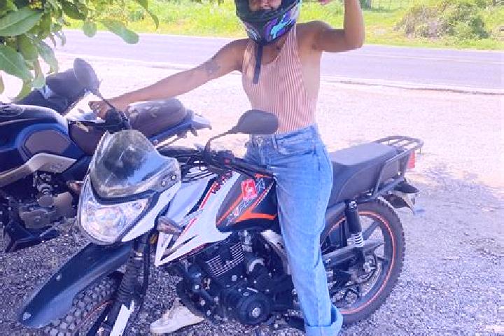 Ava, 21 — Escort in Pedregoso, Mexico