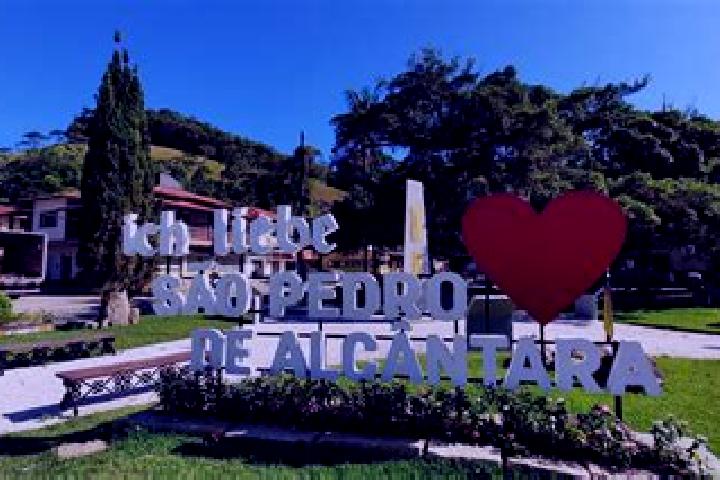 Ava, 21 — Escort in Sao Pedro de Alcantara, Brazil