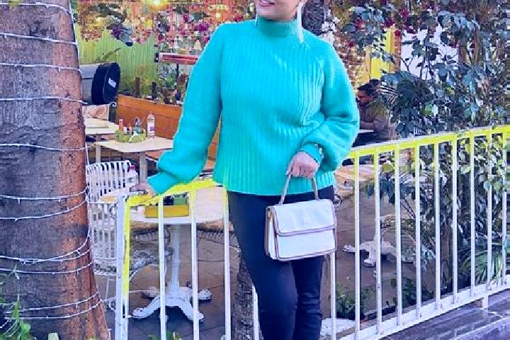 Ava, 21 — Escort in Shekhpura, India