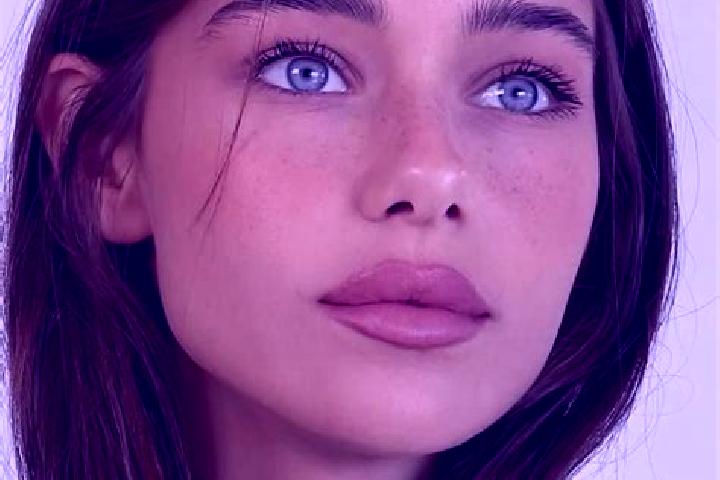 Ava, 22, a brunette brown-eyed asian companion based in San Niccolo di Celle. Offering Dinner Date, Girlfriend Experience, Tantra. Available for incall and o...