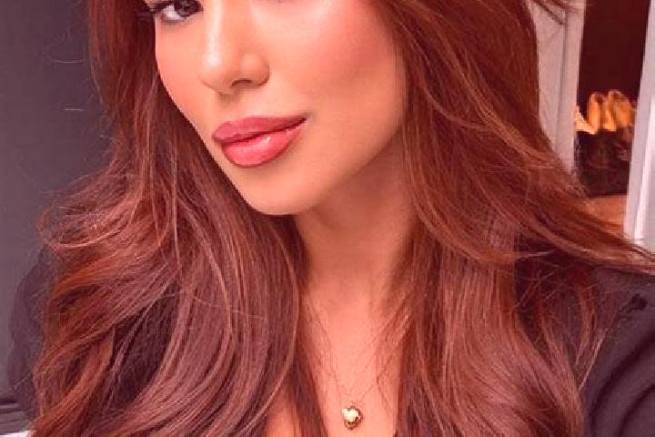 Ava, 22, a chestnut brown-eyed latina companion based in Soinaste. Offering Duos, Dinner Date, Party Girl, OWO. Available for incall and outcall, day and eve...