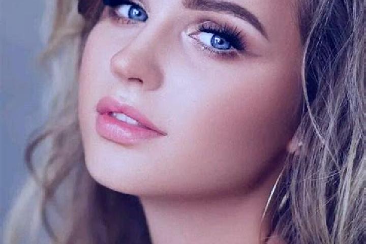 Ava, 22, a dark blonde blue-eyed slavic companion based in Dois Irmaos do Tocantins. Offering Couples, OWO, Fetish. Available for incall and outcall, day and...