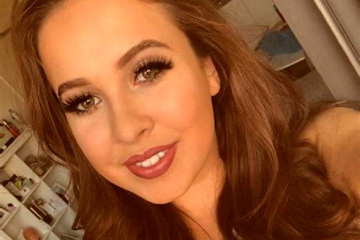 Ava, 22, a dark blonde brown-eyed ebony companion based in Camarles. Offering A-Level, Travel Companion, Couples. Available for incall and outcall, day and e...