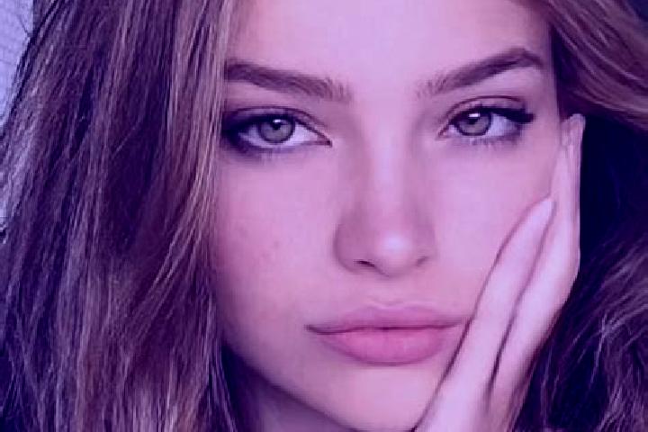 Ava, 22, a red hazel-eyed latina companion based in Saint Marcel. Offering Dinner Date, Party Girl, Duos, Tantra. Available for incall and outcall, overnight...