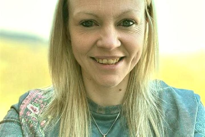 Ava, 22 — Escort in Abernant, United Kingdom