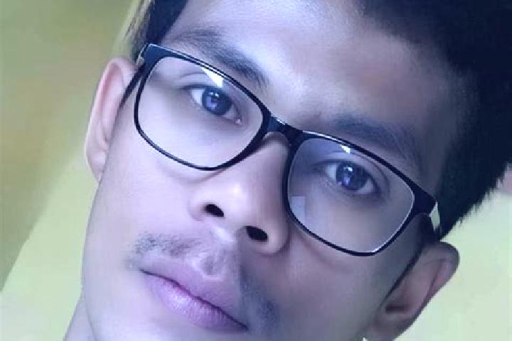 Ava, 22 — Escort in Cibalong, Indonesia