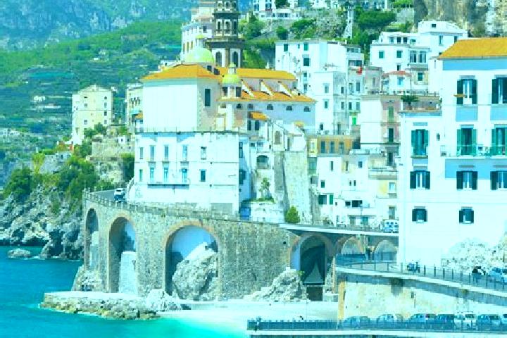 Ava, 22 — Escort in Rasura, Italy