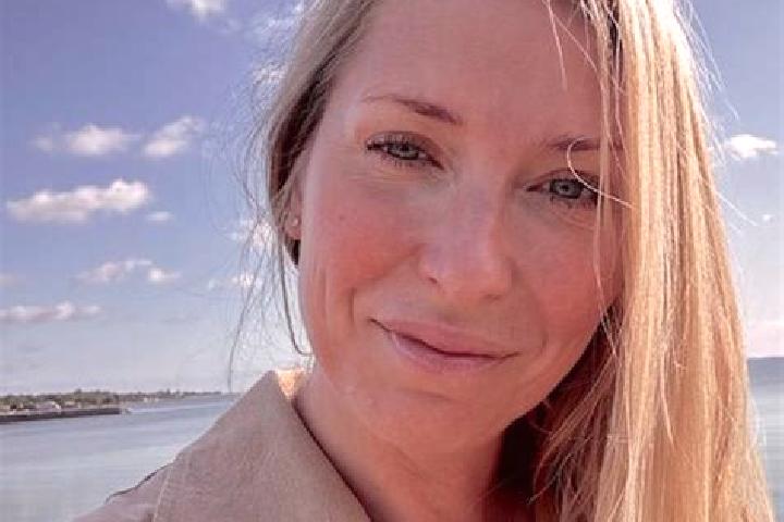 Ava, 22 — Escort in Ravnsbjerg, Denmark