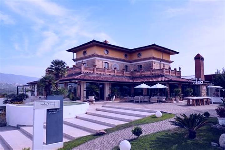 Ava, 23, a black grey-eyed indian companion based in San Vincenzo la Costa. Offering Striptease, Travel Companion. Available for incall and outcall, overnigh...