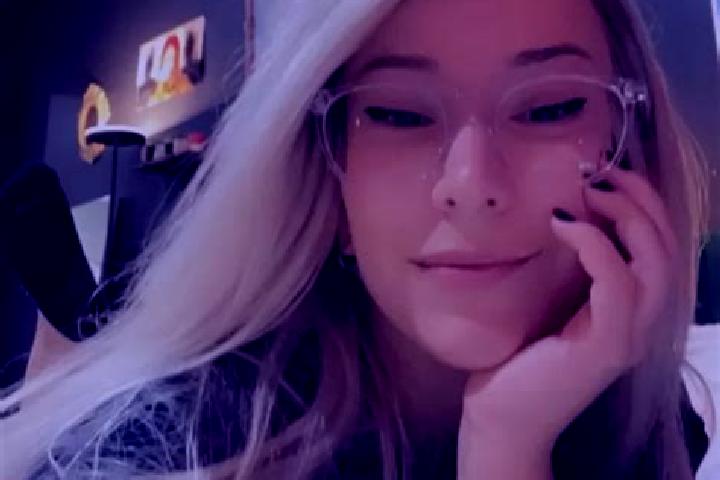 Ava, 23, a blonde grey-eyed caribbean companion based in Sankt Georgen bei Neumarkt. Offering Duos, BDSM, Massage. Available for incall and outcall, day and ...