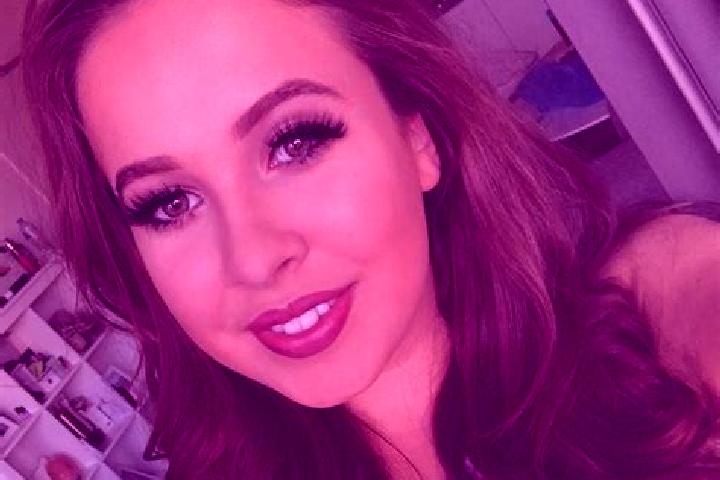 Ava, 23, a red brown-eyed latina companion based in Datca. Offering Girlfriend Experience, Deep French Kissing, Overnight, Travel Companion. Available for in...