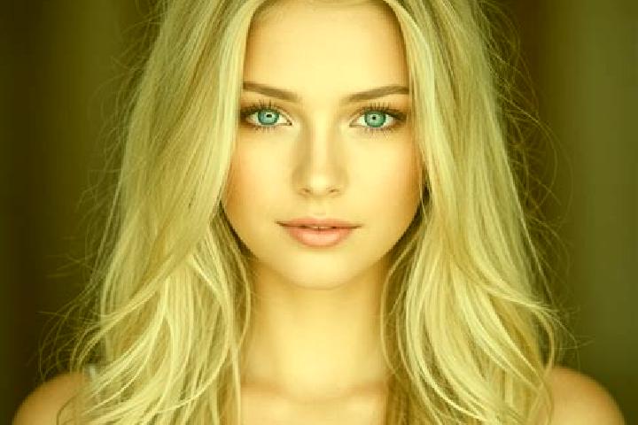 Ava, 23, a red grey-eyed mixed companion based in Dios Padre. Offering Girlfriend Experience, Couples, BDSM. Available for incall and outcall, overnight book...