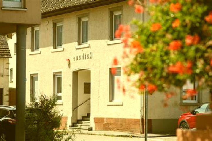 Ava, 23 — Escort in Aletshausen, Germany