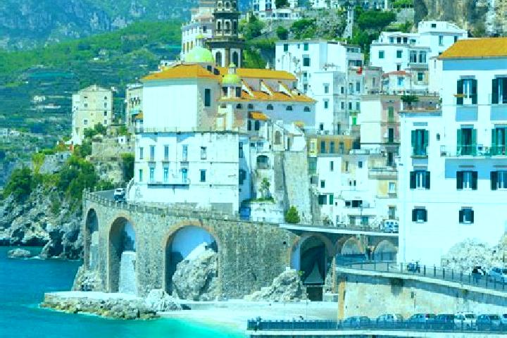 Ava, 23 — Escort in Certosa, Italy