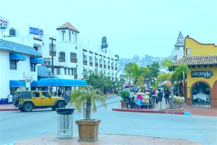 Ava, 23 — Escort in La Ensenada, Mexico