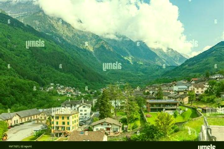 Ava, 23 — Escort in Mesocco, Switzerland