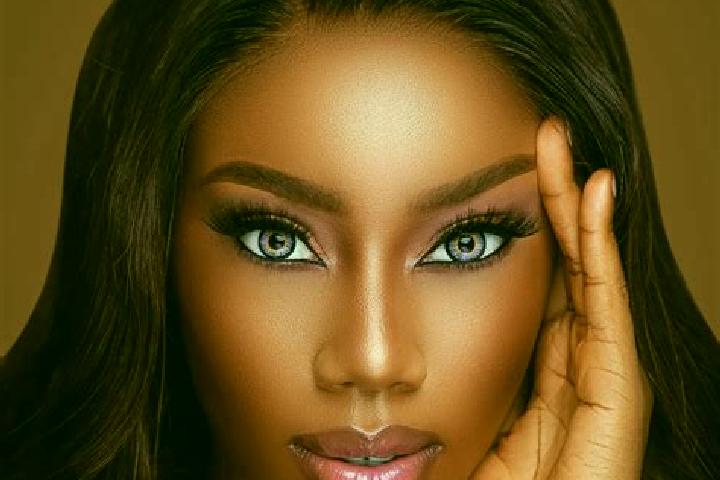 Ava, 24, a chestnut blue-eyed ebony companion based in Kadambur. Offering Duos, Tantra, Striptease, Couples. Available for incall and outcall, day and evenin...