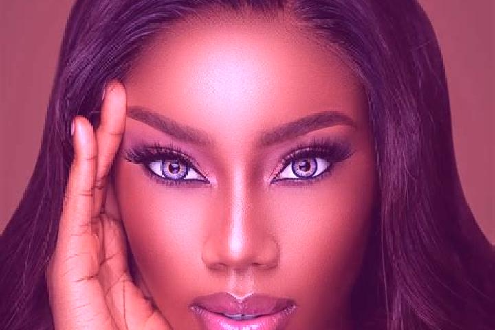 Ava, 24, a red blue-eyed ebony companion based in Tanchanaco. Offering A-Level, Travel Companion, Striptease, 69, GFE. Available for incall and outcall, over...