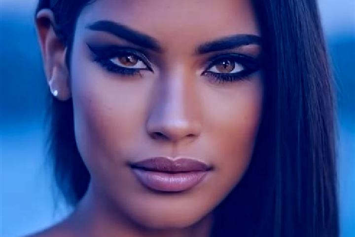 Ava, 24, a red green-eyed latina companion based in Asaka. Offering A-Level, Overnight, Striptease. Available for incall and outcall, overnight bookings avai...