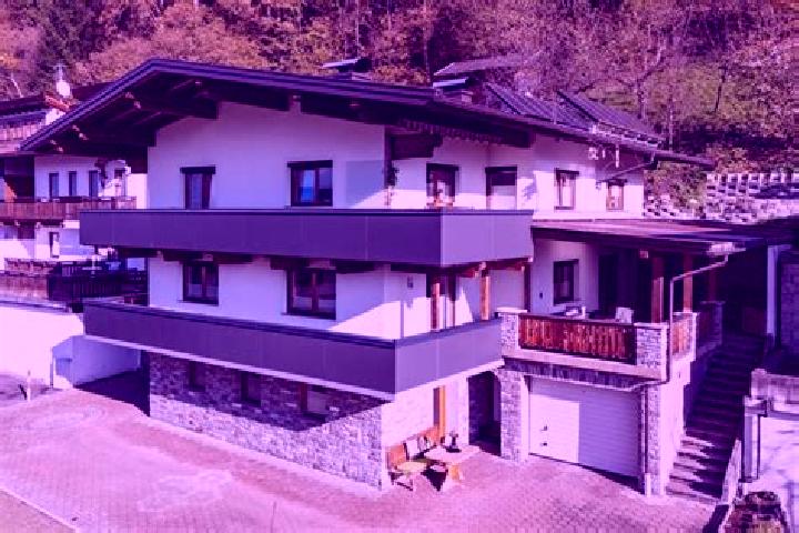 Ava, 24 — Escort in Hart im Zillertal, Austria