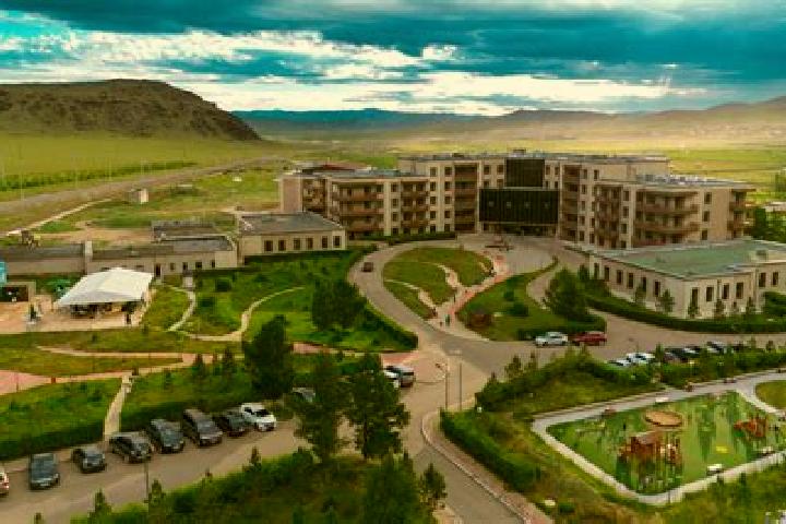 Ava, 24 — Escort in Hujirt, Mongolia