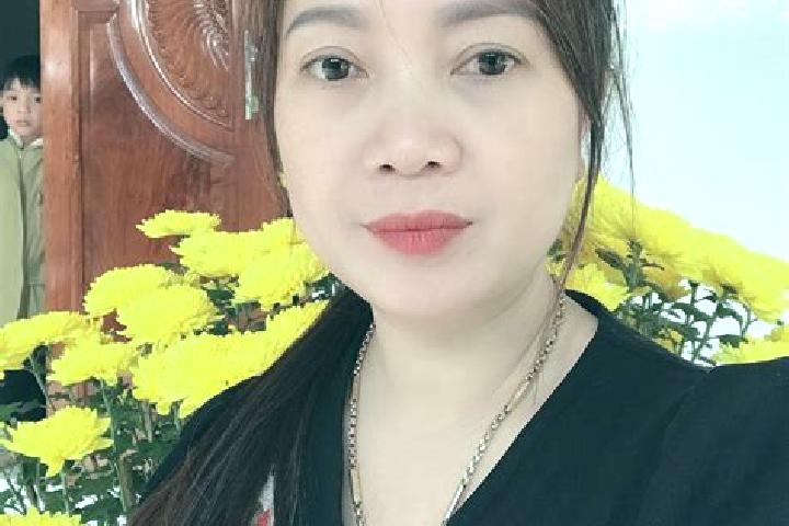 Ava, 24 — Escort in Huong Thuy, Vietnam