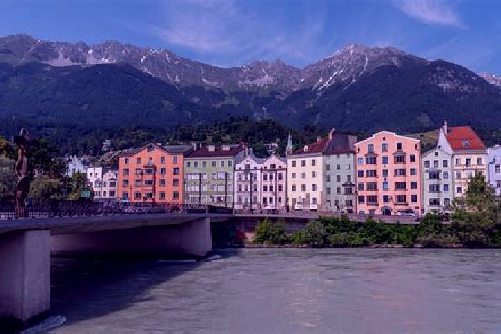 Ava, 24 — Escort in Kroessenbach, Austria