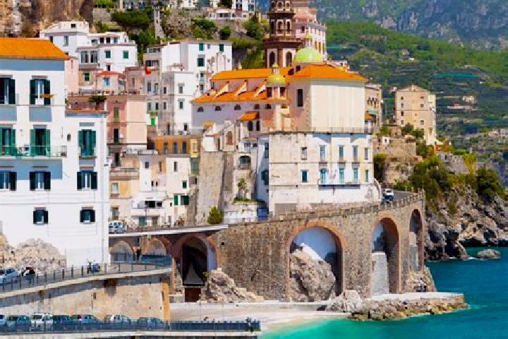 Ava, 24 — Escort in Lestizza, Italy