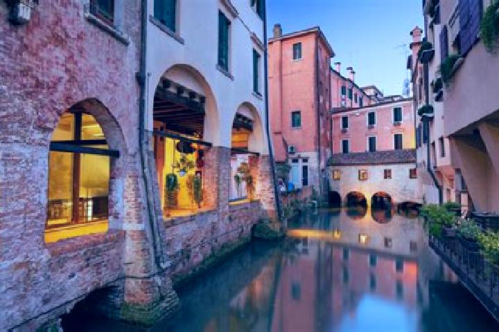 Ava, 24 — Escort in Oderzo, Italy