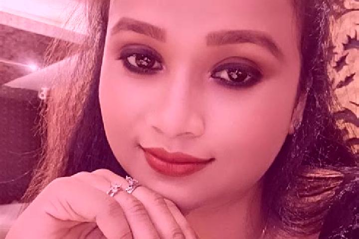 Ava, 24 — Escort in Sahapur, India