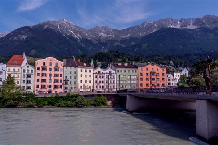 Ava, 24 — Escort in Trahuetten, Austria