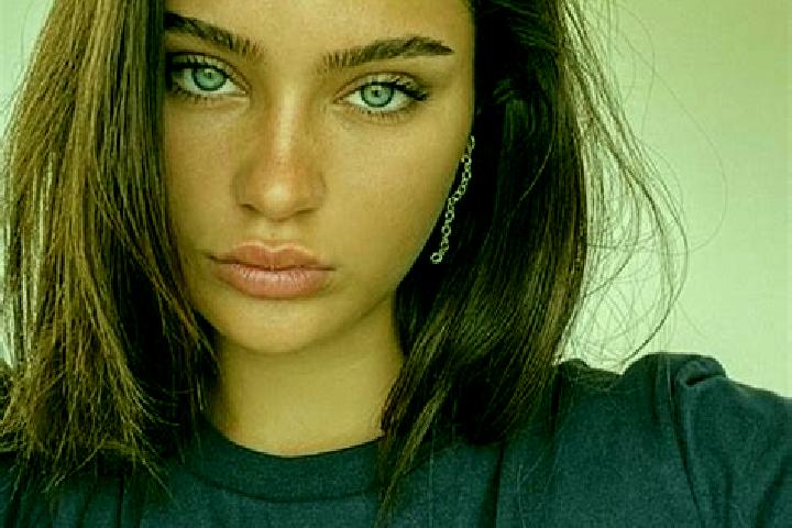 Ava, 25, a brunette blue-eyed ebony companion based in Ouokoukro. Offering Prostate Massage, Massage, BDSM, Fetish. Available for incall and outcall, overnig...