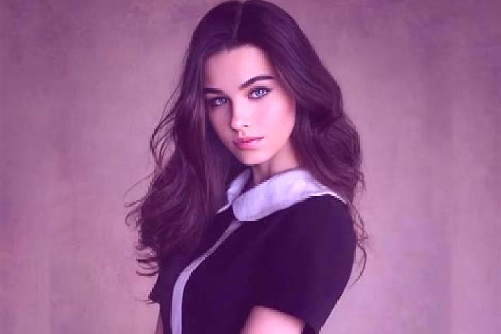 Ava, 25, a brunette dark-eyed slavic companion based in Abrisham. Offering A-Level, Duos, Fetish. Available for incall and outcall, overnight bookings availa...