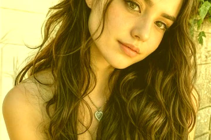 Ava, 25, a chestnut hazel-eyed mediterranean companion based in Evolene. Offering Roleplay, Deep French Kissing, Fetish, GFE. Available for incall and outcal...