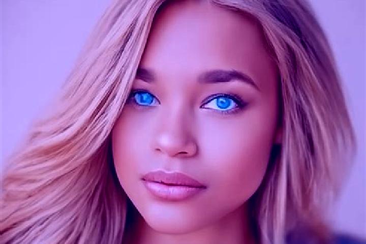 Ava, 25, a dark blonde blue-eyed latina companion based in Natal. Offering Fetish, GFE, A-Level. Available for incall and outcall, day and evening dates.