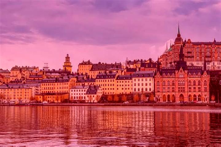Ava, 25 — Escort in Hallaryd, Sweden