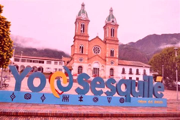 Ava, 25 — Escort in Sesquile, Colombia