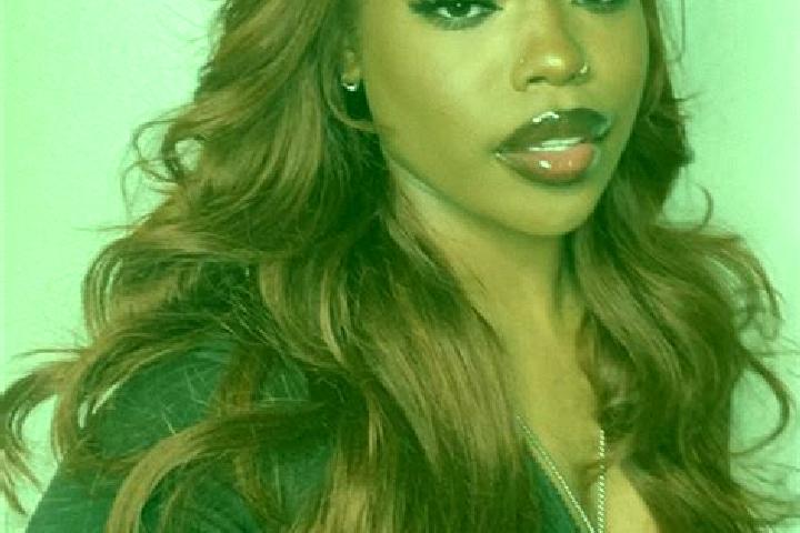 Ava, 26, a auburn amber-eyed ebony companion based in Vermezzo. Offering 69, OWO. Available for incall and outcall, overnight bookings available.
