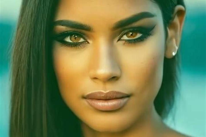 Ava, 26, a black dark-eyed latina companion based in Mianduhe. Offering Striptease, Duos, BDSM, Dinner Date. Available for incall and outcall, day and evenin...