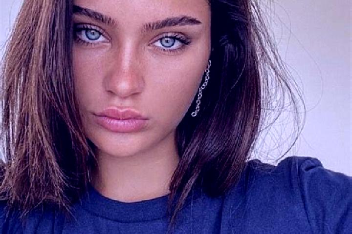 Ava, 26, a brunette blue-eyed mediterranean companion based in Mariscala de Juarez. Offering Overnight, Prostate Massage, Deep French Kissing, Girlfriend Exp...