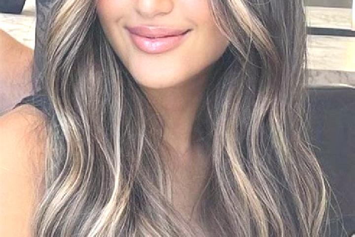Ava, 26, a dark blonde brown-eyed mediterranean companion based in Samadua. Offering Striptease, Dinner Date, Fetish, Deep French Kissing, BDSM. Available fo...