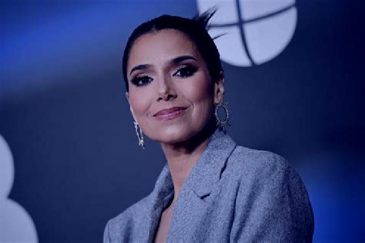 Ava, 26, a red grey-eyed latina companion based in Glad. Offering BDSM, Dinner Date, Domination, Overnight, Travel Companion. Available for incall and outcal...